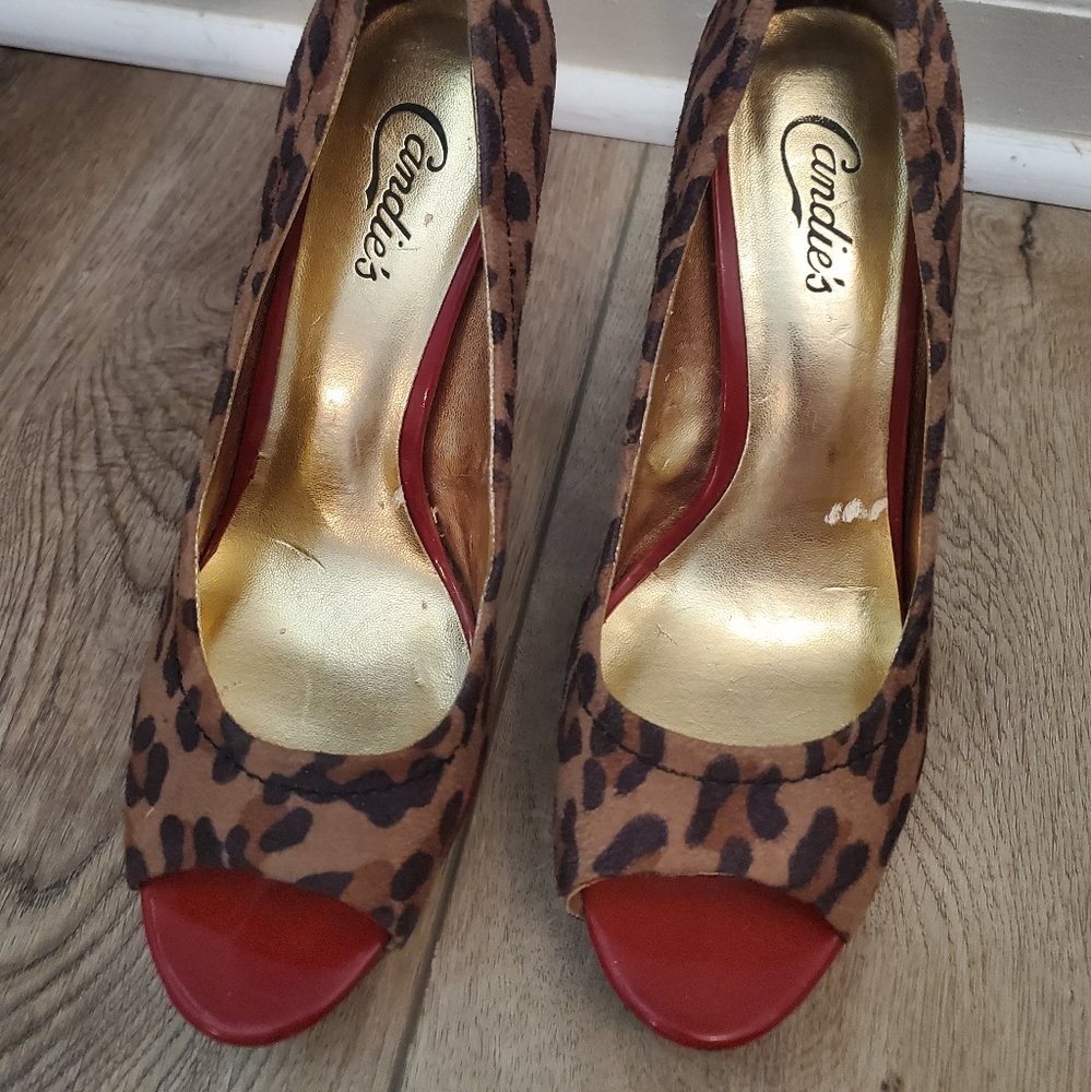 Candies. Cheetah print/red heels.